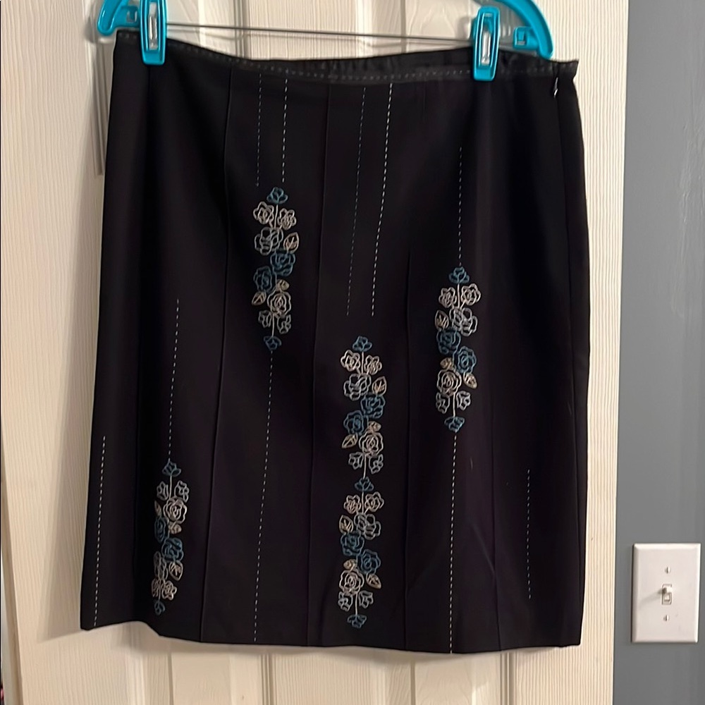 Elegant Black Embroidered Skirt
